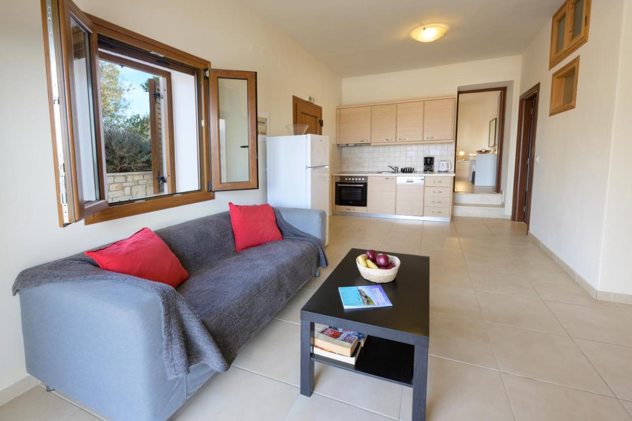Pangolas Apartments Paxos Longós Extérieur photo