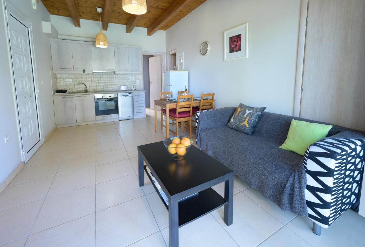 Pangolas Apartments Paxos Longós Extérieur photo