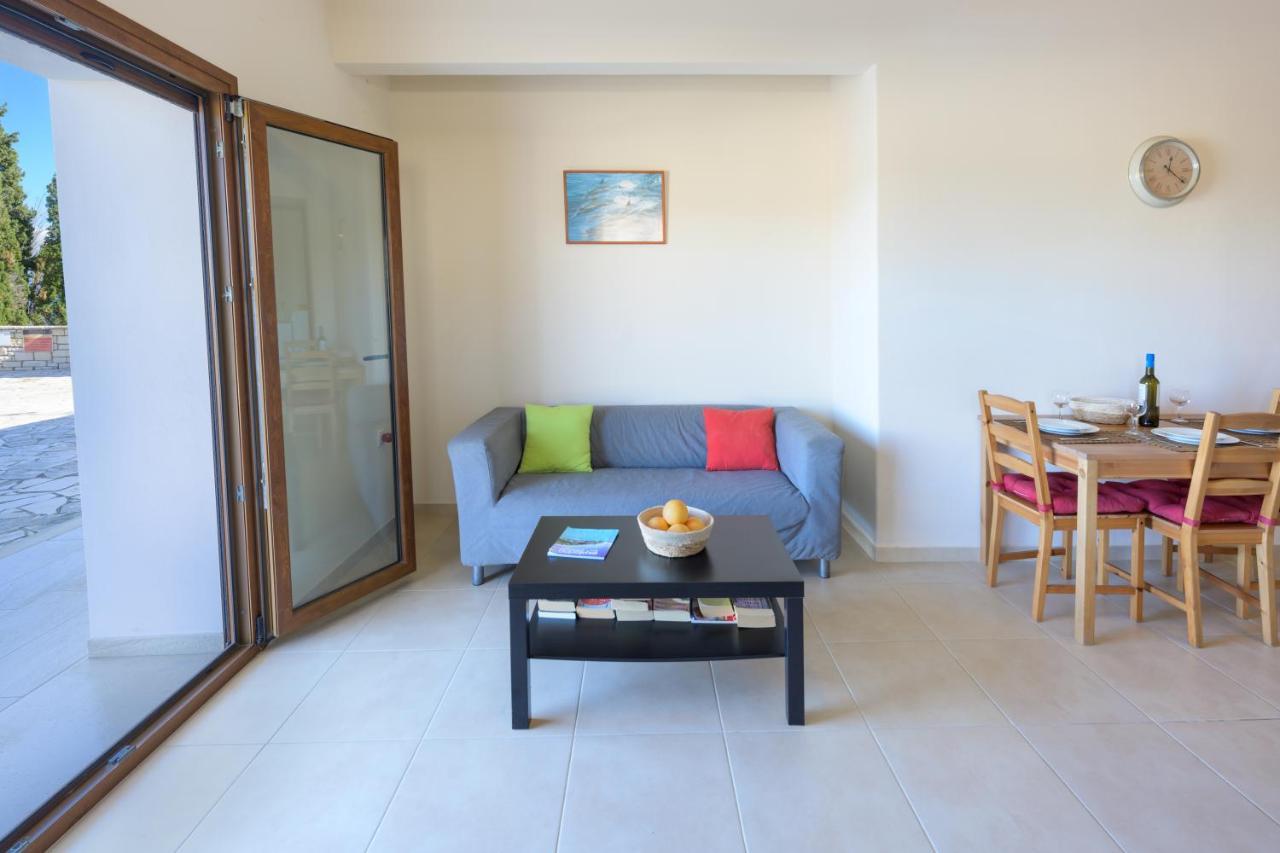Pangolas Apartments Paxos Longós Extérieur photo