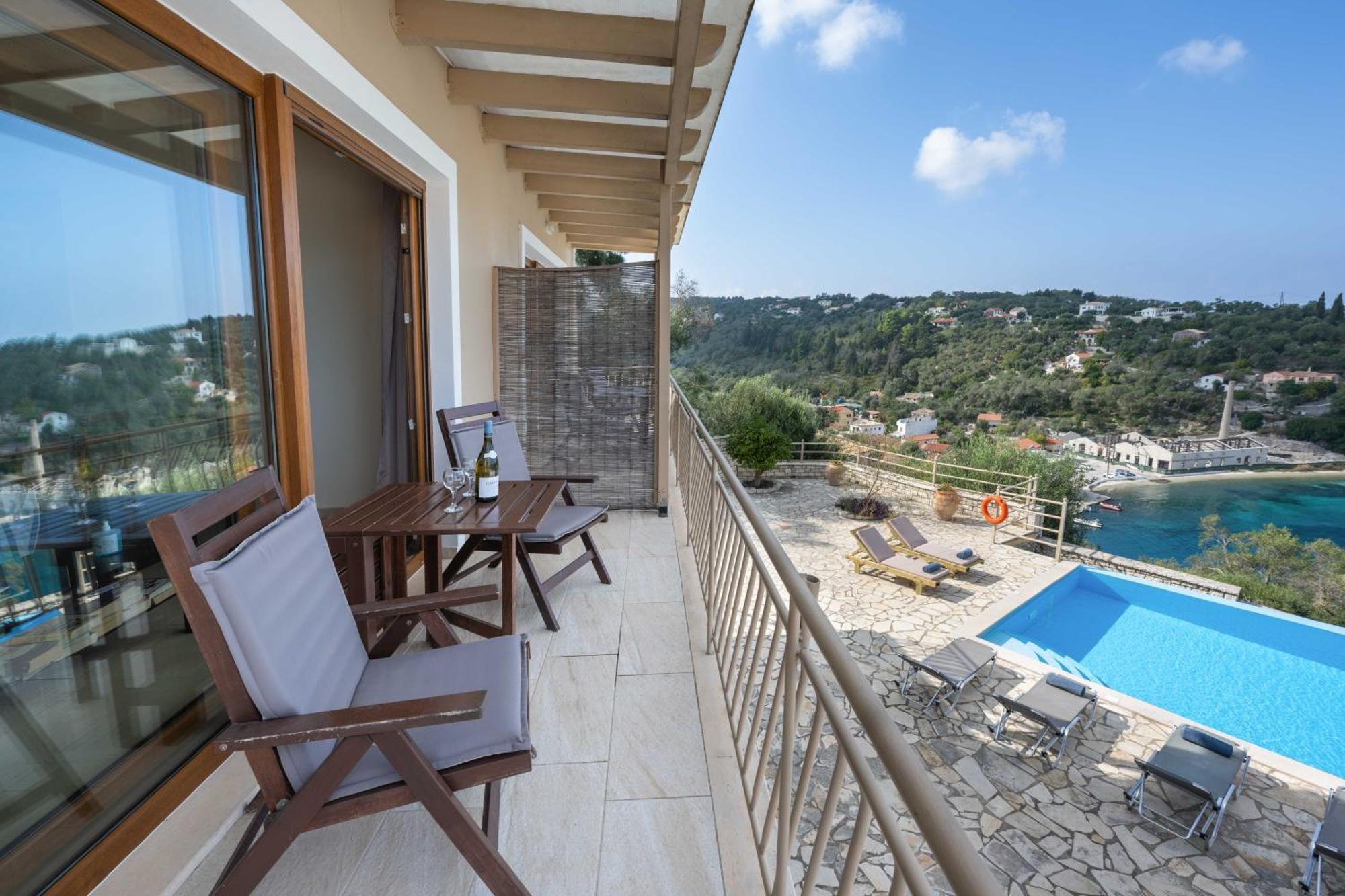 Pangolas Apartments Paxos Longós Extérieur photo